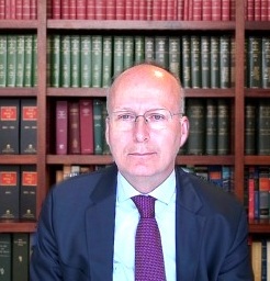 荷兰律师 Michel Collet